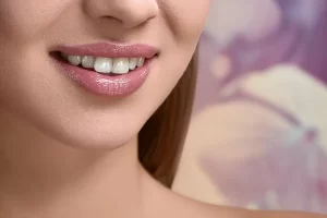 Porcelain Veneers vs. Composite Veneers: What's the Difference?