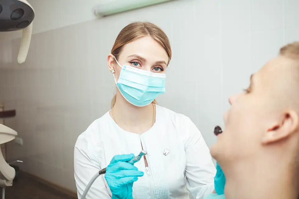 8 Signs You Need a Dental Exam