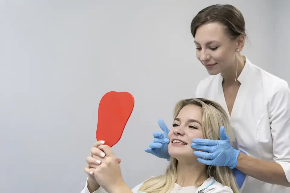 Choosing Between a General and Cosmetic Dentist