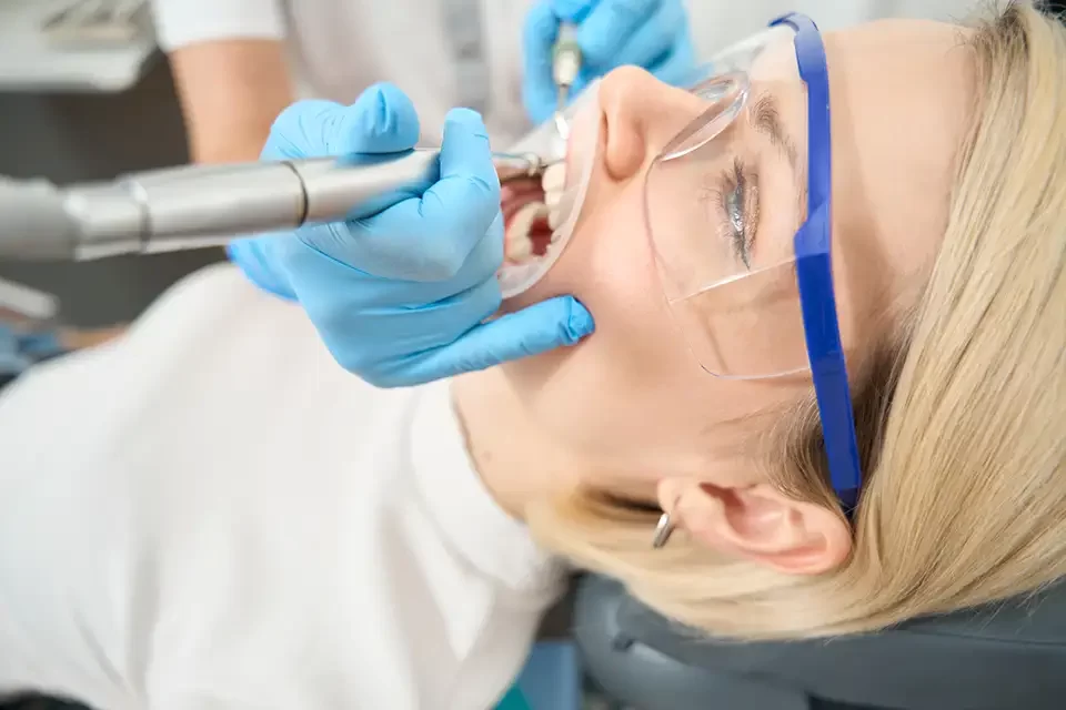 Foods and Habits to Avoid for Effective Maintenance and Care for Dental Fillings