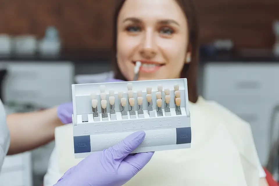 selection-of-the-correct-tooth-color How to Choose the Right Dental Crown Materials