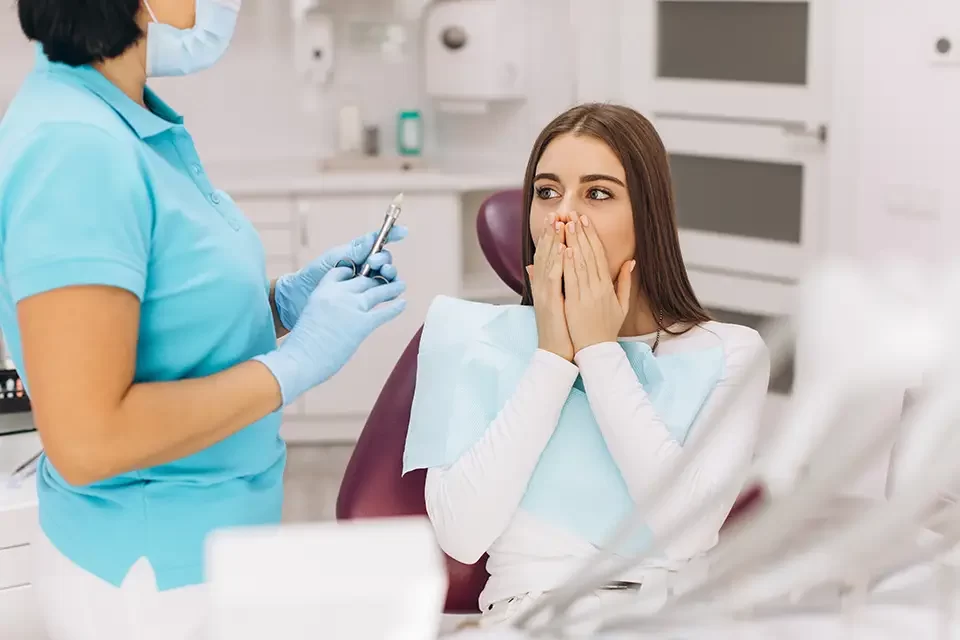Costs, Timelines, and What Affects Care When You Notice the Signs You Need to See a Dentist Immediately